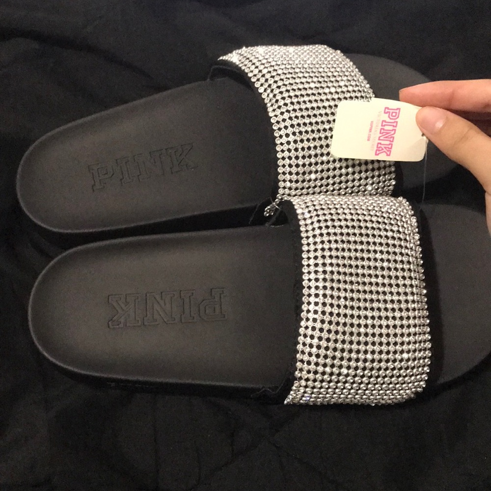 Vs PINK slides